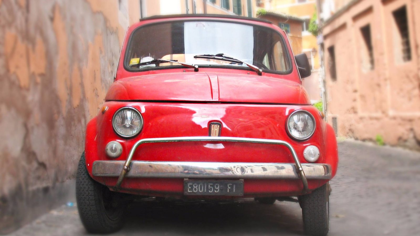 Red Fiat 500 in Florence