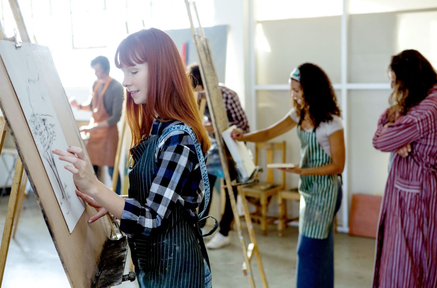 chicas pintando en florencia