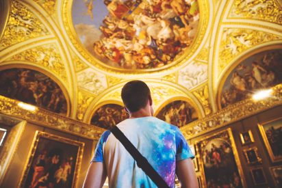 guy visiting a florentine museum